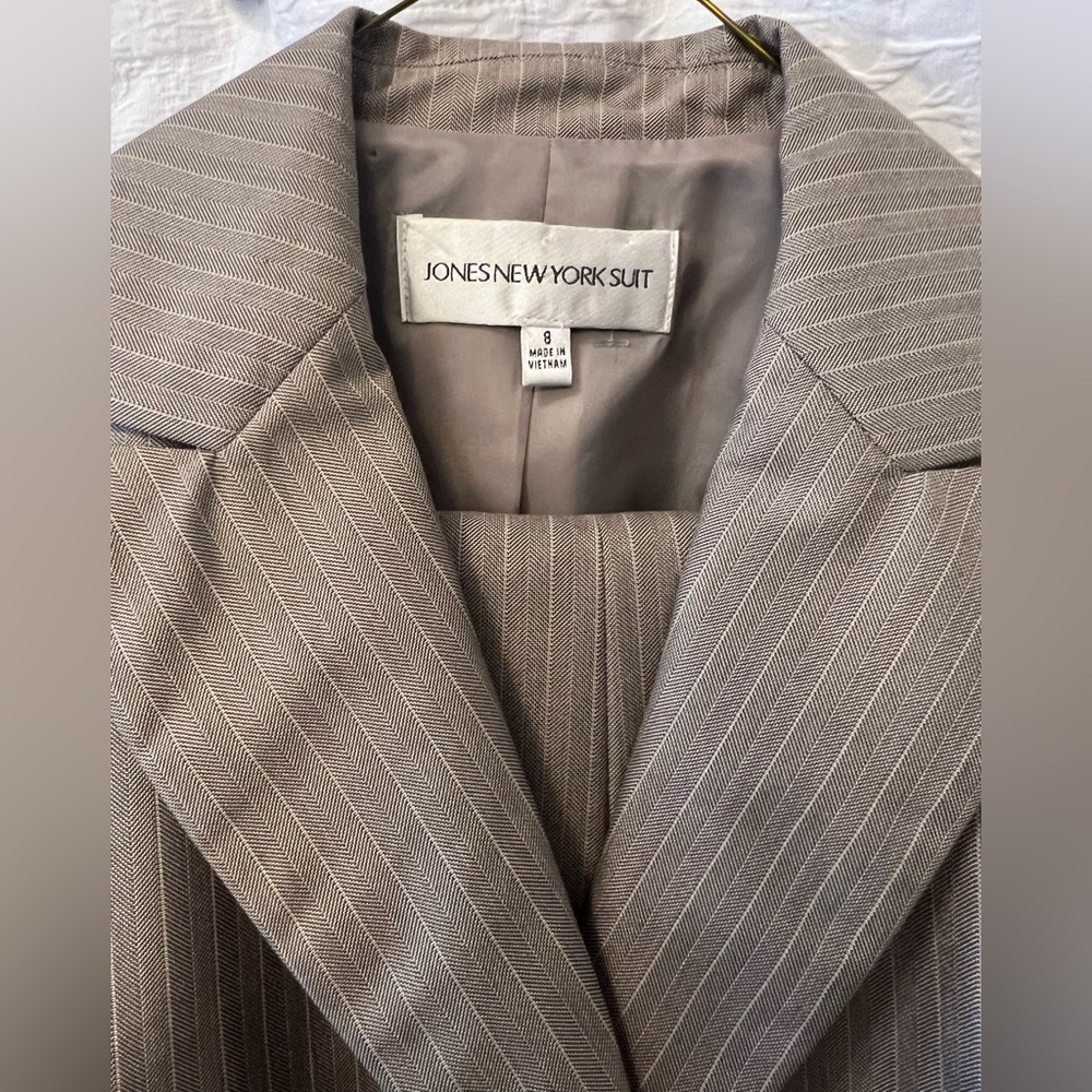 Striped pantsuit - Picture 2 of 5
